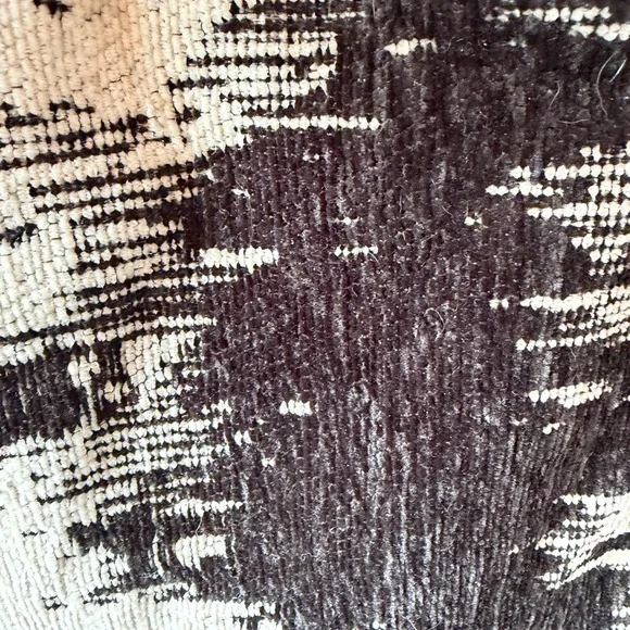 Monochrome Drawstring Backpack - Picture 4 of 6